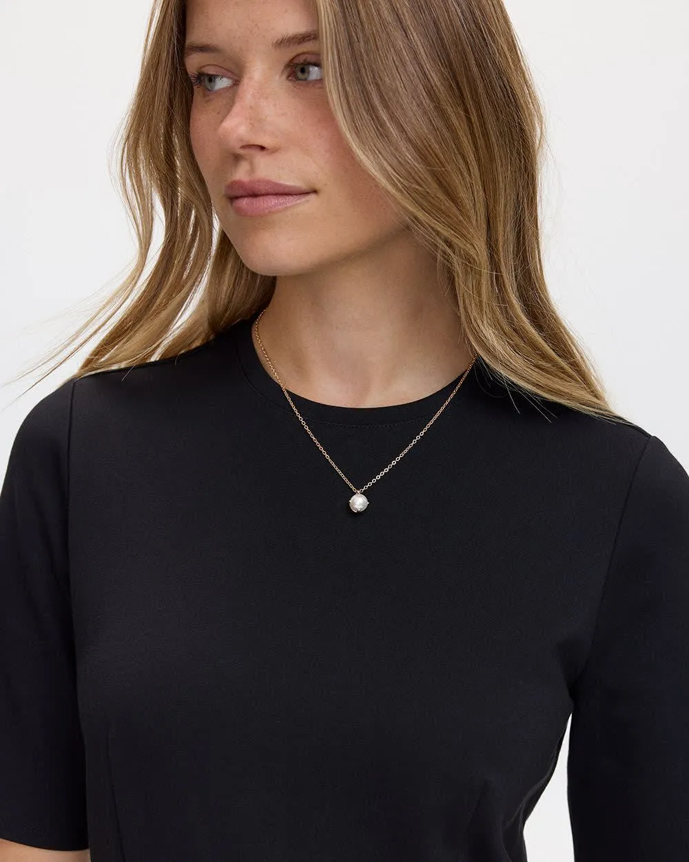 Short Necklace with Pearl sold by Reitmans