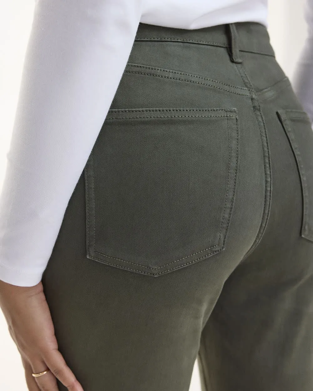 Skinny-Leg High-Rise Jean - The Signature sold by Reitmans product image thumbnail 5