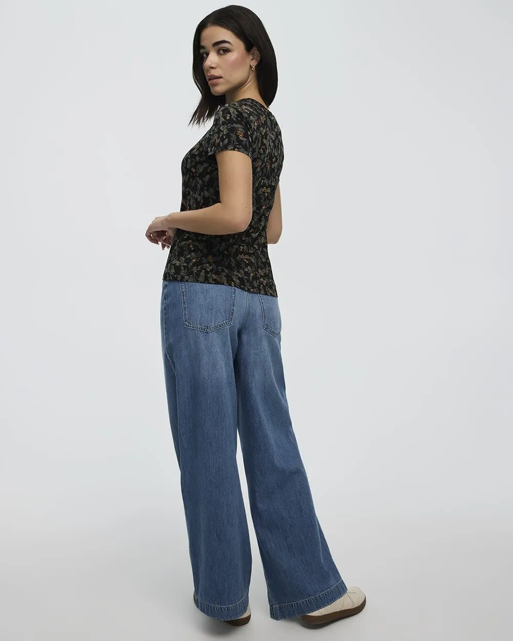 Fitted Crew-Neck T-Shirt sold by Reitmans product image thumbnail 2