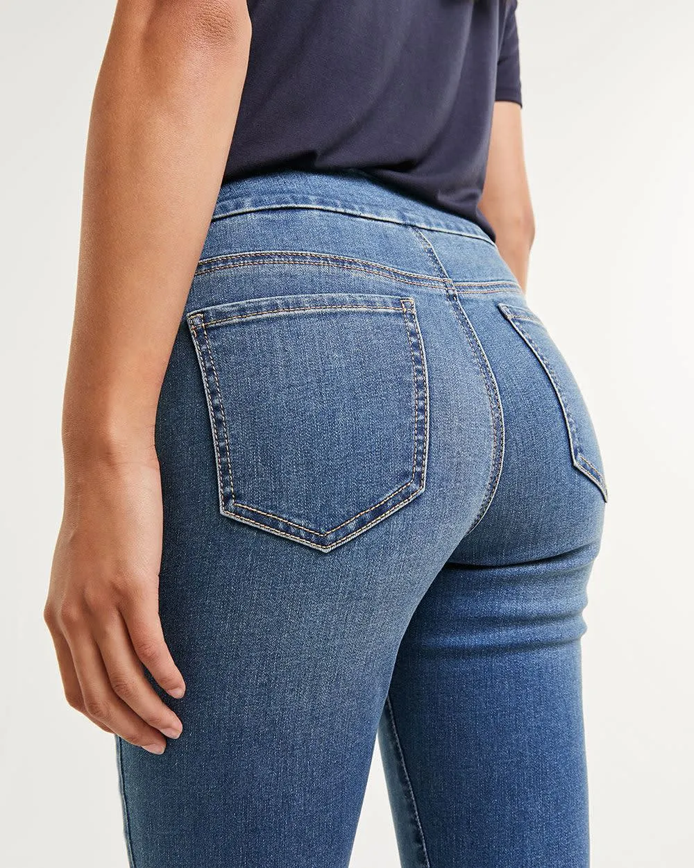 Medium Wash Mid Rise Straight Leg Jeans The Original Comfort sold by Reitmans product image thumbnail 4