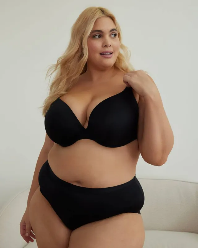 Microfibre Plunge Bra - Déesse Collection sold by Reitmans