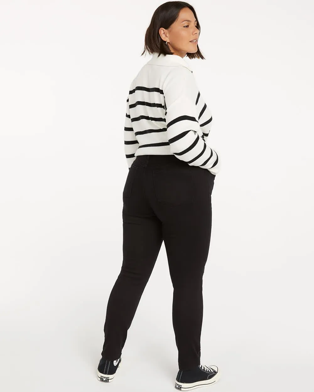 High-Rise Black Jean with Skinny Leg, Signature Soft - Petite sold by Reitmans product image thumbnail 5