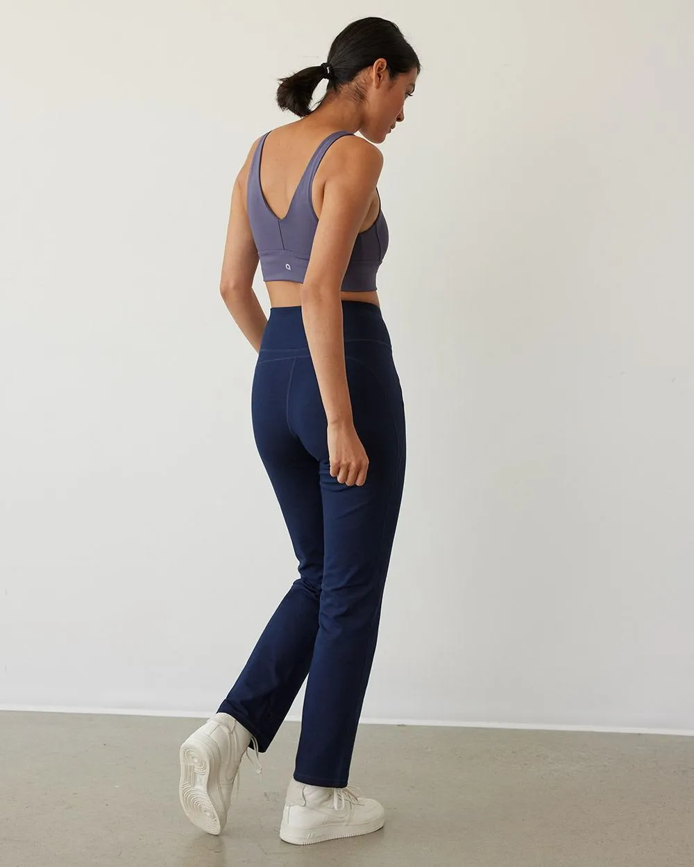 Straight-Leg Sculptor Pants, Hyba sold by Reitmans product image thumbnail 2