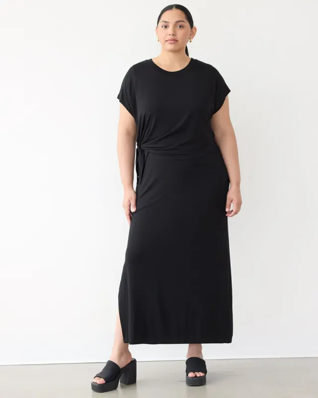 Extended-Sleeve Crew-Neck Midi Dress with Knot Detail sold by Reitmans