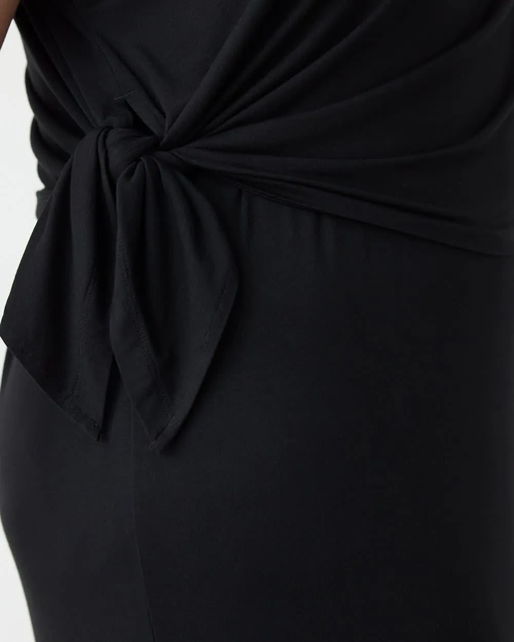 Extended-Sleeve Crew-Neck Midi Dress with Knot Detail sold by Reitmans product image thumbnail 5