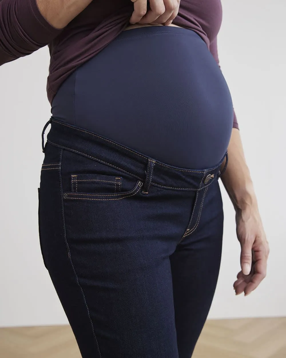 Dark Wash Natalie Jegging - Thyme Maternity sold by Reitmans product image thumbnail 4