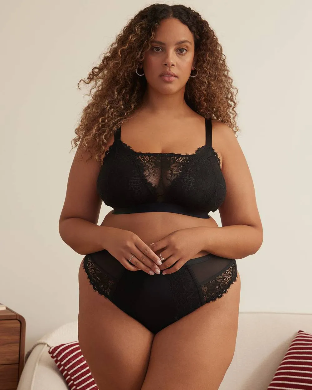 Sexy Black Lace Longline Bralette - Déesse Collection sold by Reitmans