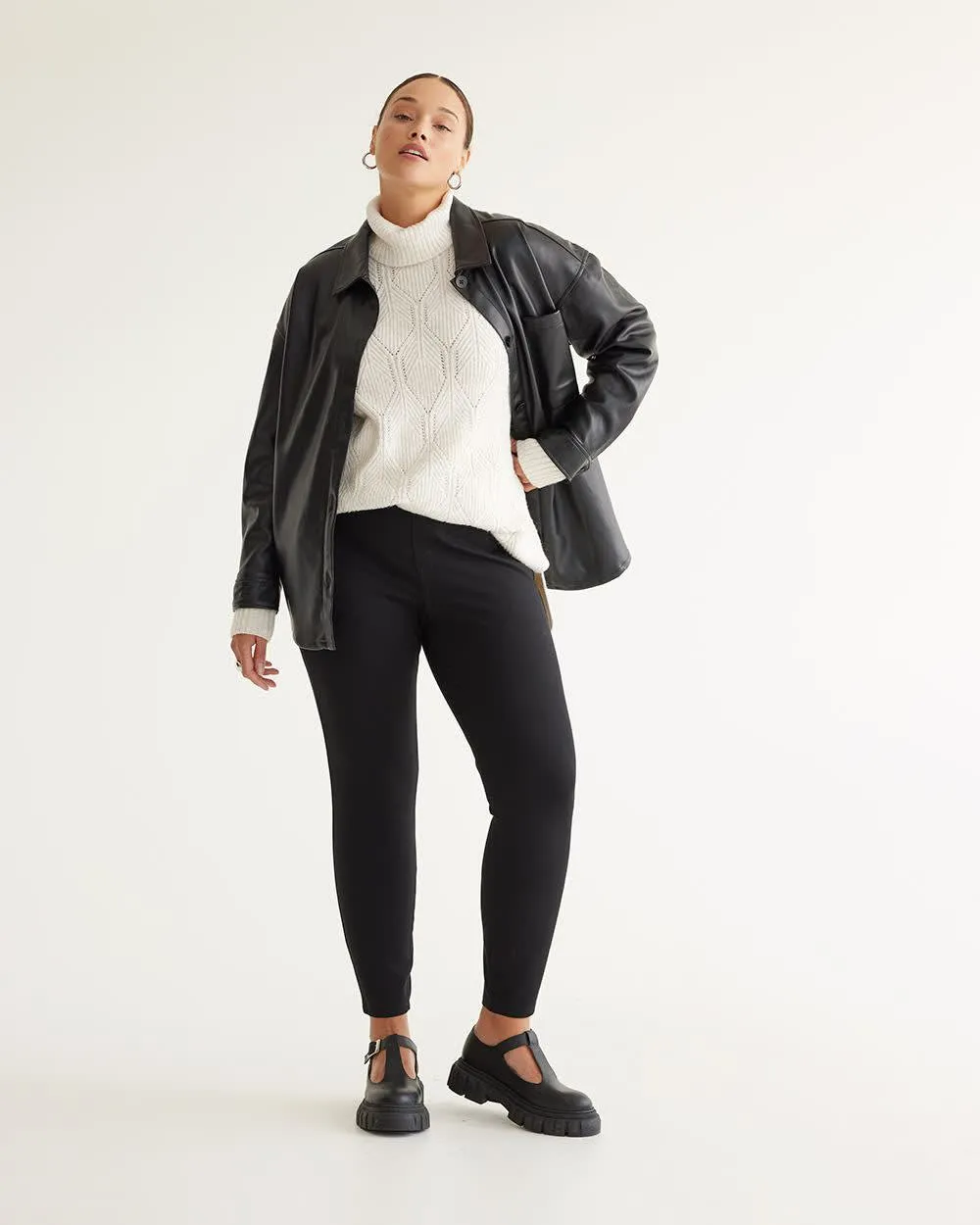 Modern Stretch Legging - Petite, R Essentials sold by Reitmans product image thumbnail 5