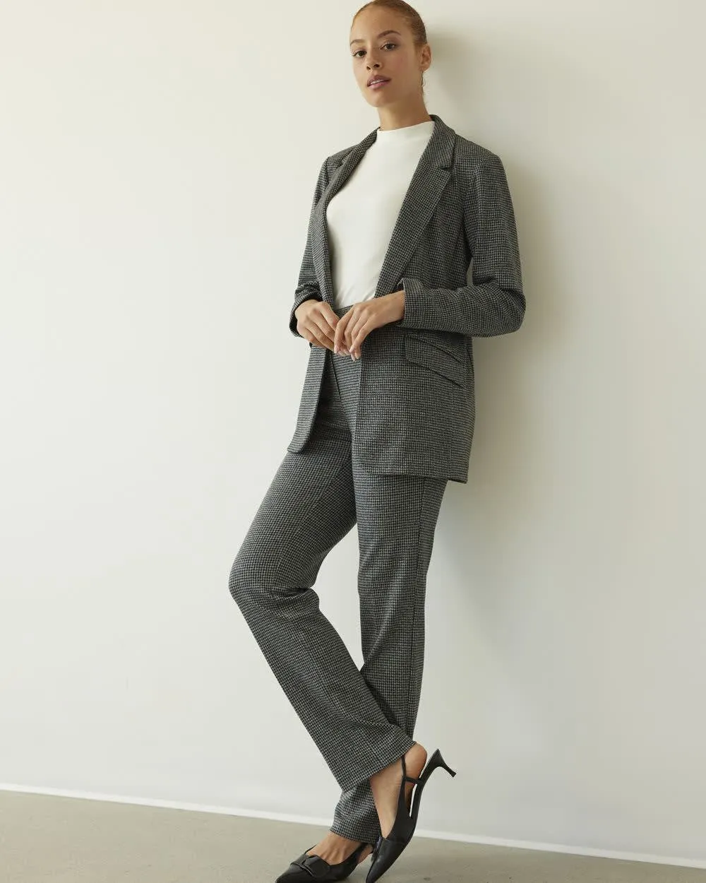 Straight-Leg High-Rise Houndstooth Pants sold by Reitmans product image thumbnail 4