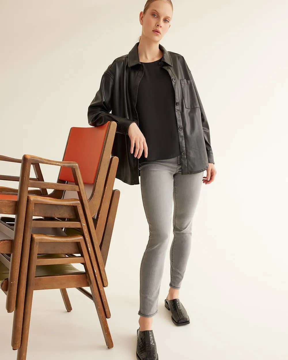 Skinny-Leg High-Rise Jean, Signature Soft - Petite sold by Reitmans product image thumbnail 4