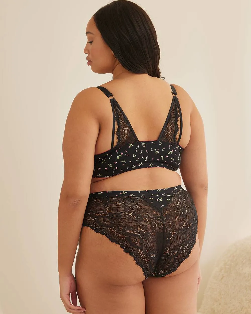 Printed Microfibre Front-Closure Plunge Bra with Lace Back - Déesse Collection sold by Reitmans product image thumbnail 5