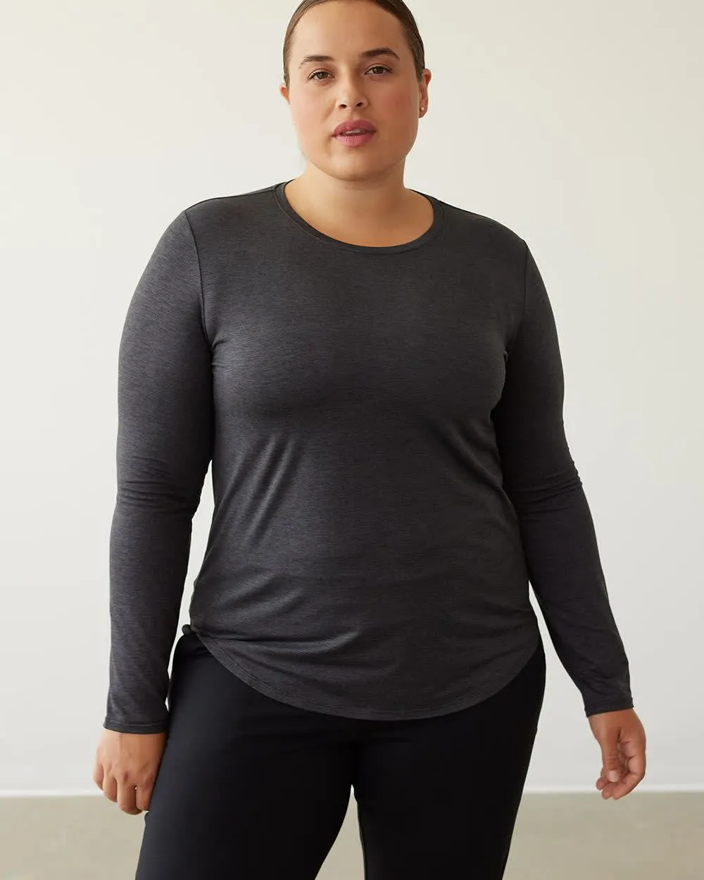 Long-Sleeve Crew-Neck Tee - Dry Lux Hyba Essentials sold by Reitmans product image thumbnail 5