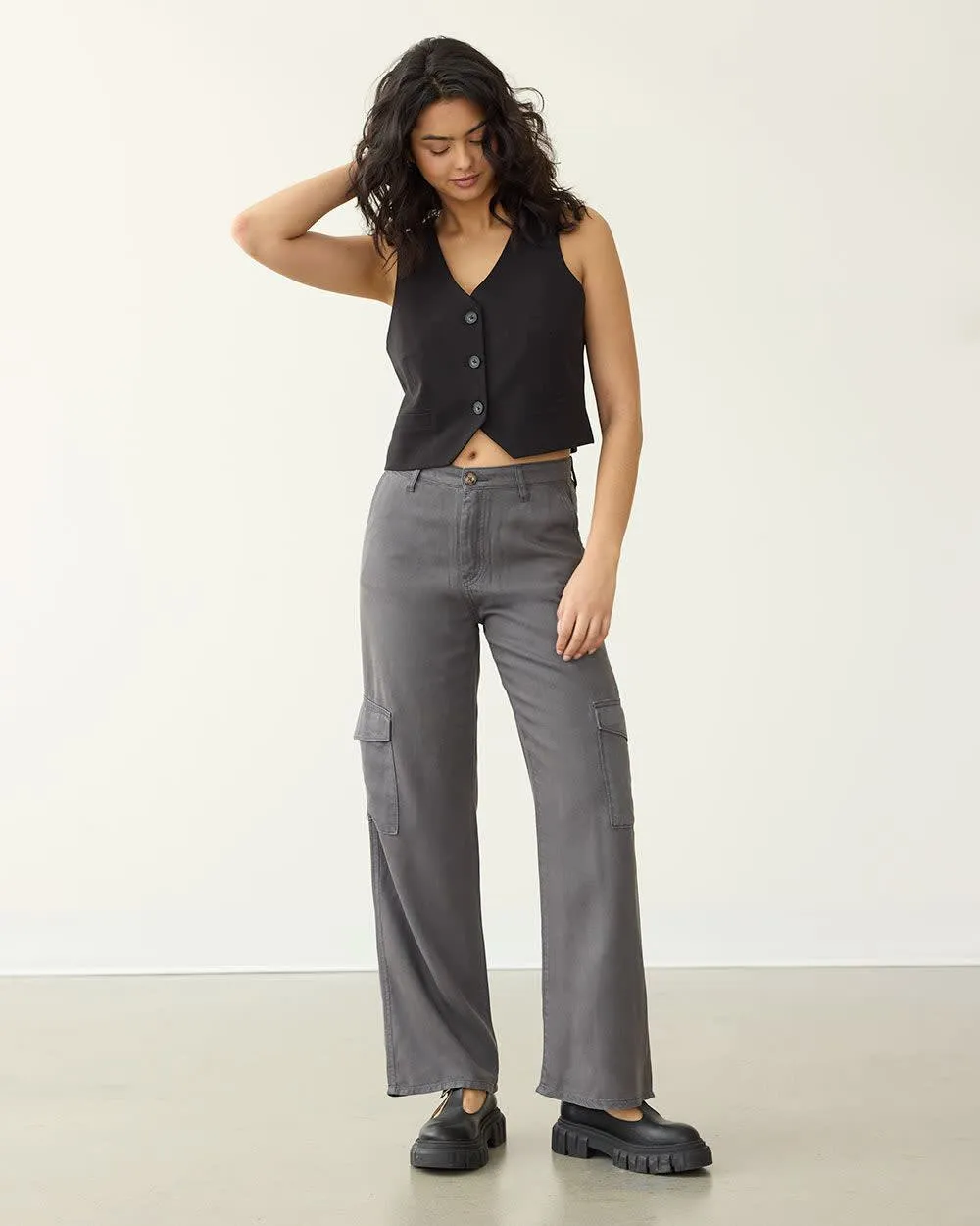 Straight-Leg High-Rise Cargo Pant - Petite sold by Reitmans product image thumbnail 3
