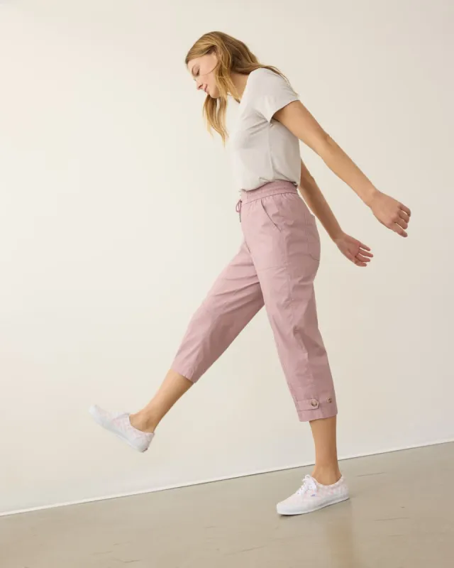 Straight-Leg High-Rise Poplin Capri Pant sold by Reitmans