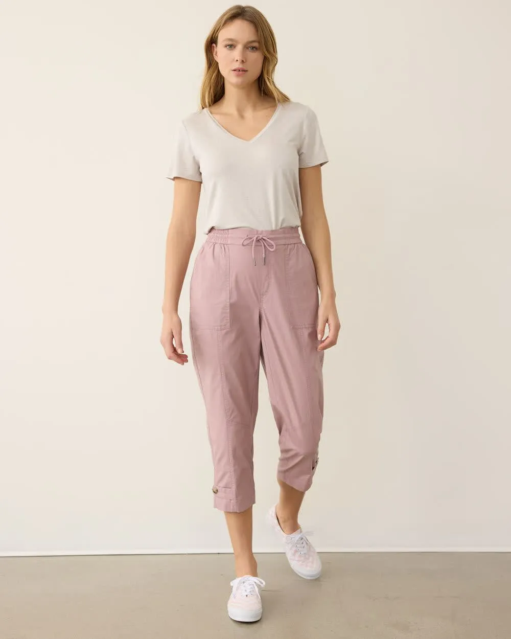 Straight-Leg High-Rise Poplin Capri Pant sold by Reitmans product image thumbnail 3