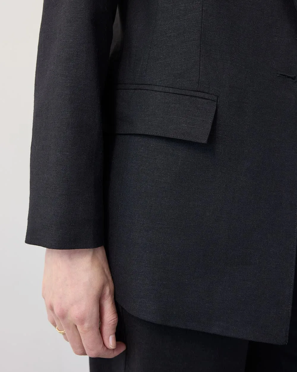 One-Button Linen Blazer sold by Reitmans product image thumbnail 4