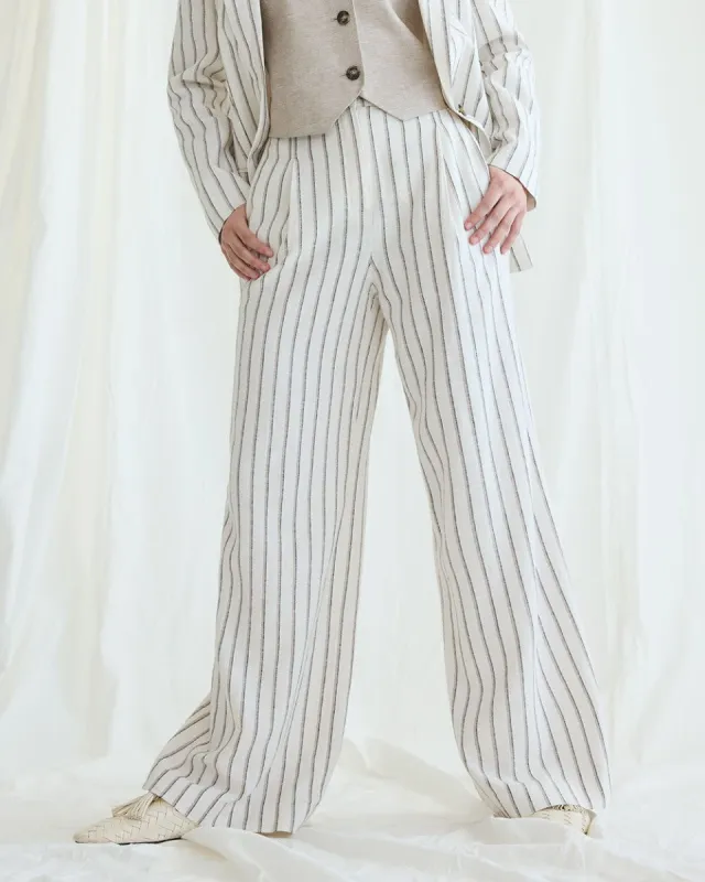 Ultra-Wide-Leg High-Rise Linen Trouser - Tall sold by Reitmans