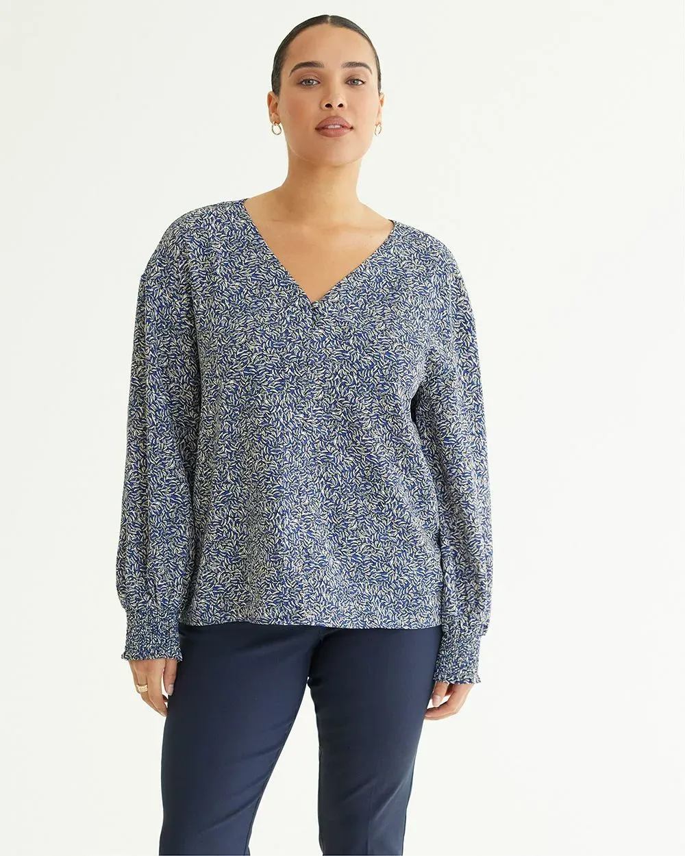 Long-Sleeve Buttoned-Down Blouse sold by Reitmans product image thumbnail 5