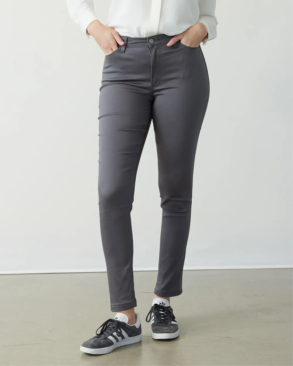 Skinny-Leg High-Rise Jean - The Signature (R) sold by Reitmans