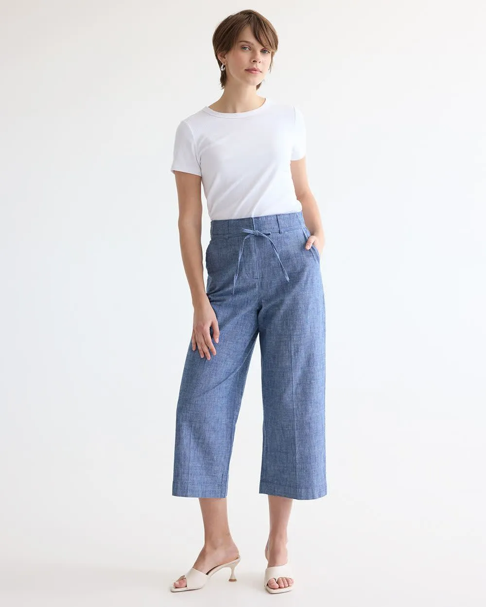 Wide-Leg Cropped Chambray Pant sold by Reitmans product image thumbnail 3