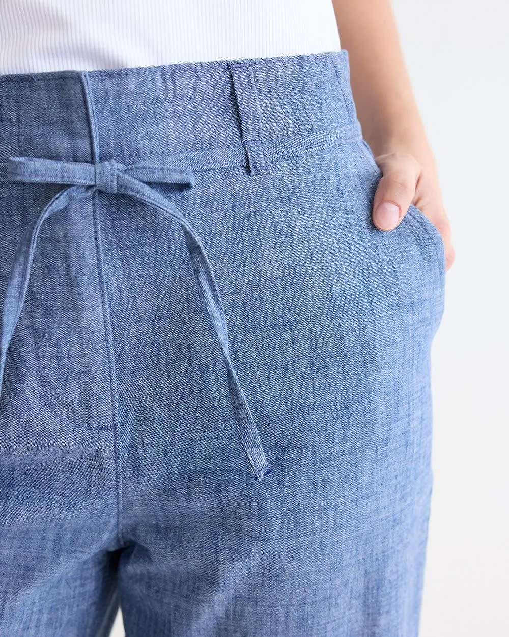 Wide-Leg Cropped Chambray Pant - Petite sold by Reitmans product image thumbnail 5