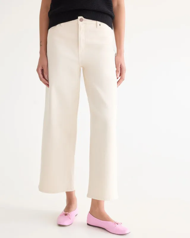 Wide-Leg High-Rise Cropped Jean sold by Reitmans