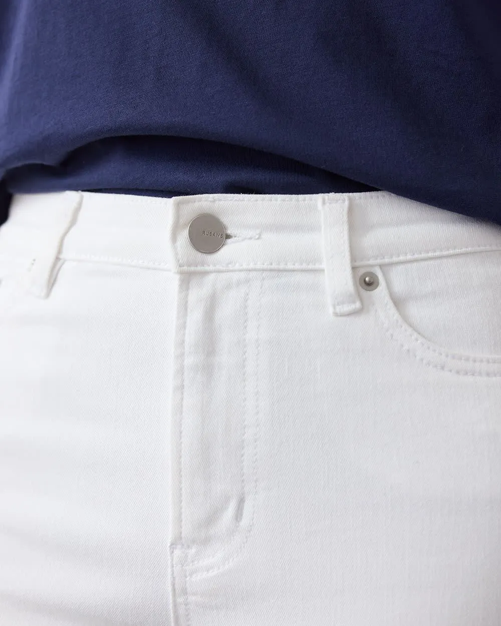 Flare-Leg Mid-Rise Cropped Jean - Petite sold by Reitmans product image thumbnail 5