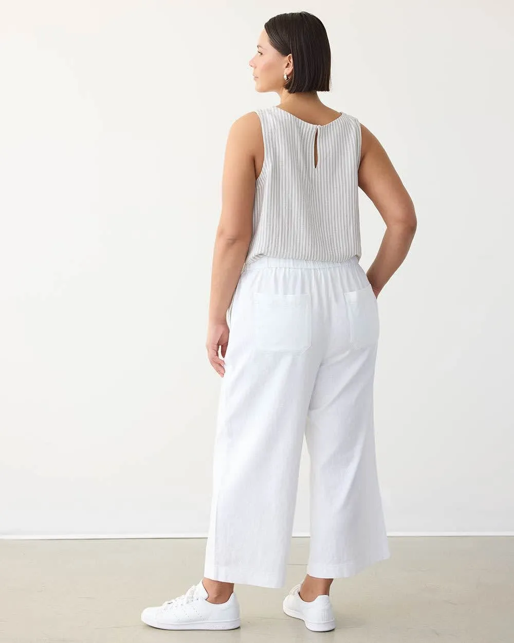 Cropped Wide-Leg Linen-Blend Pant sold by Reitmans product image thumbnail 2