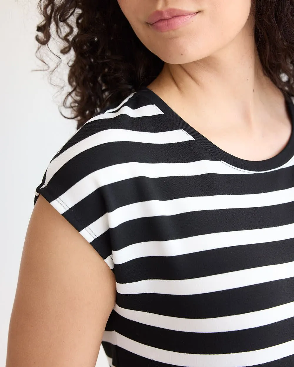 Extended-Sleeve Crew-Neck Midi Dress sold by Reitmans product image thumbnail 4