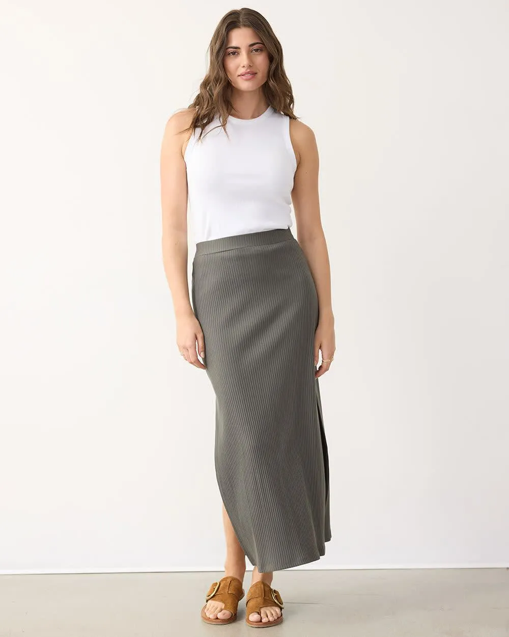 Pull-On Ribbed Maxi Skirt with Side Slit sold by Reitmans product image thumbnail 3