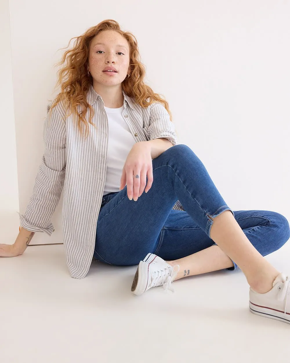 Cropped Denim Legging Pants - R Essentials - Petite sold by Reitmans product image thumbnail 4