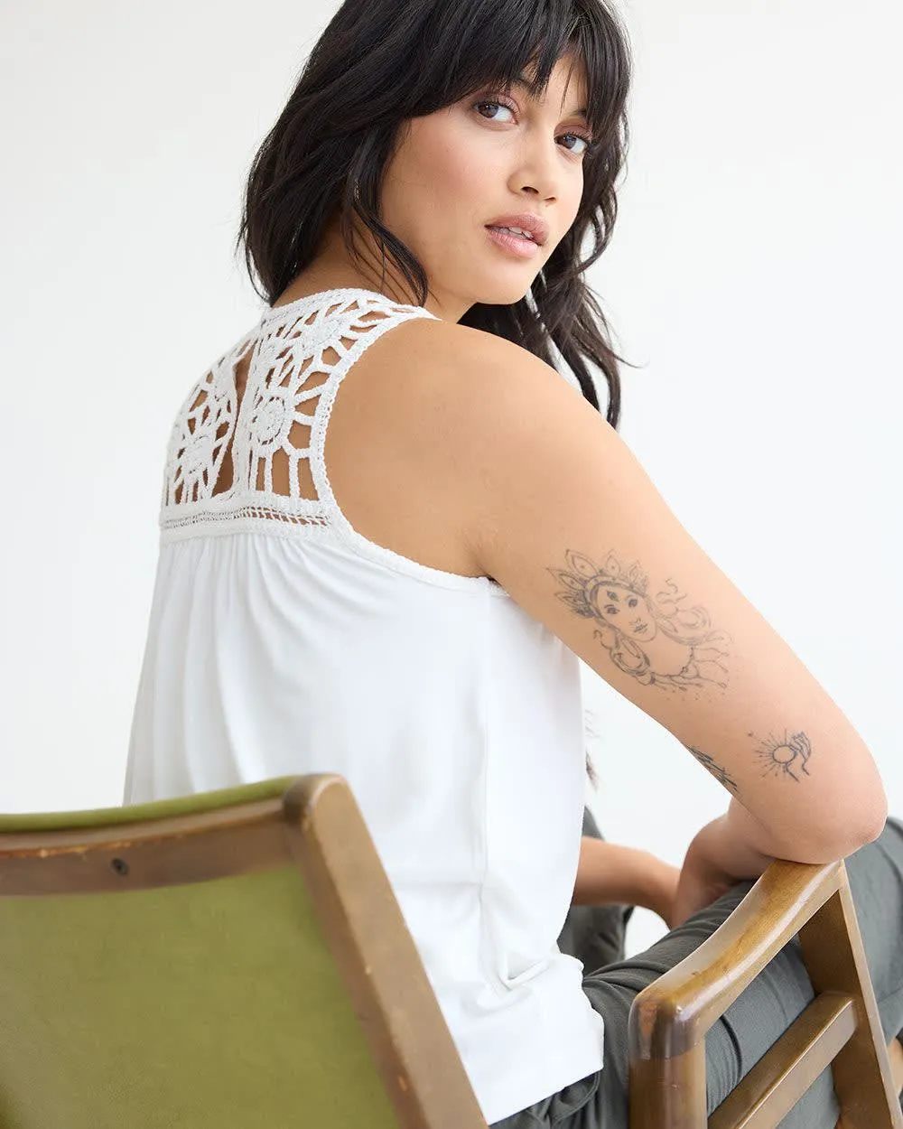 Crew-Neck Crochet Tank sold by Reitmans product image thumbnail 3