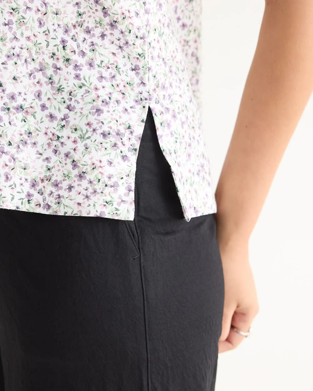 Sleeveless V-Neck Loose Blouse sold by Reitmans product image thumbnail 4