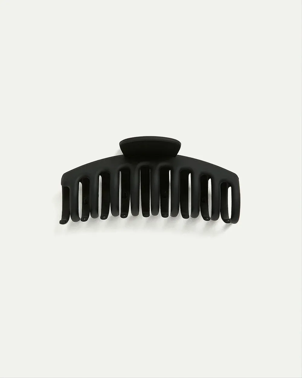 Large Matte Curved Claw Clip sold by Reitmans product image thumbnail 4