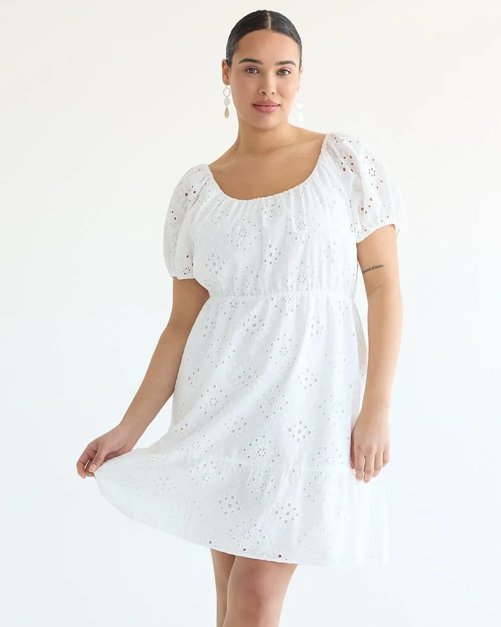 Short-Puffy-Sleeve Eyelet Dress with Scoop Neckline sold by Reitmans product image thumbnail 5