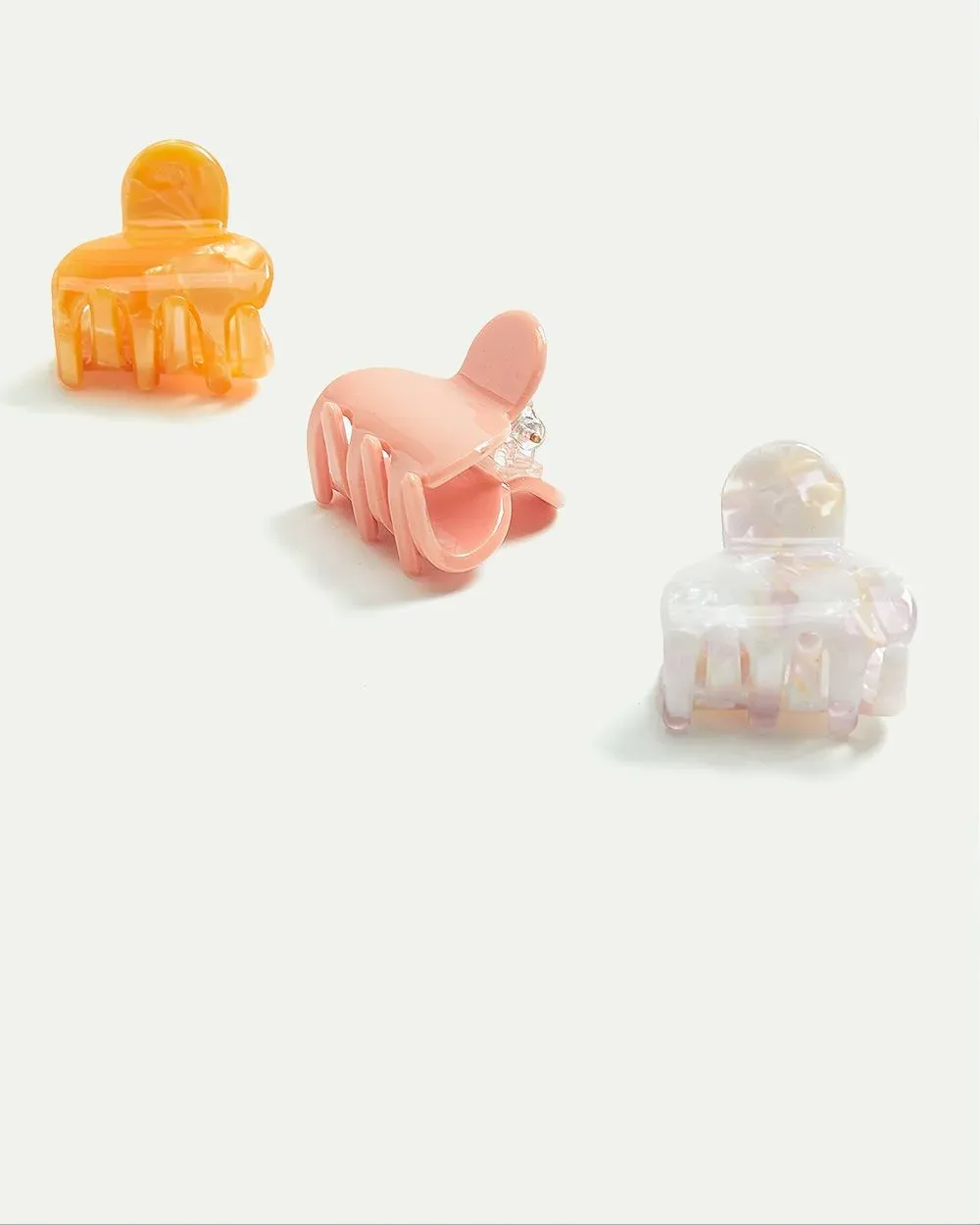 Small Claw Clips - Set of 3 sold by Reitmans product image thumbnail 3
