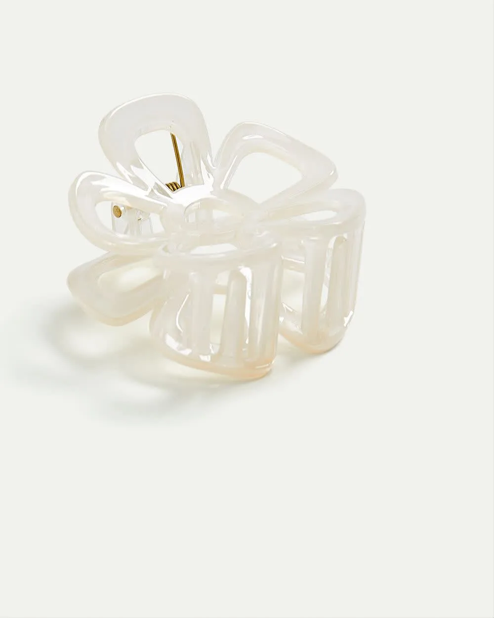 Large Flower Claw Clip sold by Reitmans