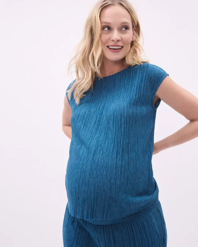 Short-Sleeve Boat-Neck Pleated Tee - Thyme Maternity sold by Reitmans