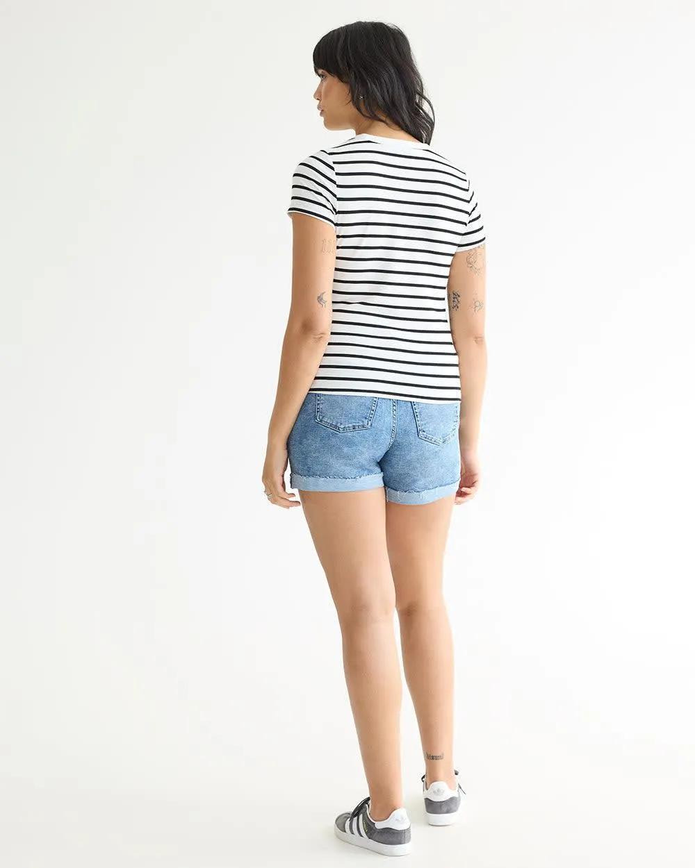 Short-Sleeve Crew-Neck Ribbed Tee sold by Reitmans product image thumbnail 2