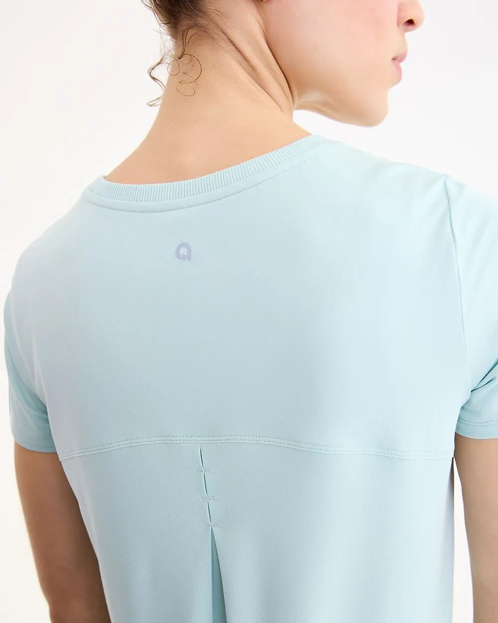 Short-Sleeve Crew-Neck Tee - Dry Lux Hyba Essentials sold by Reitmans product image thumbnail 4