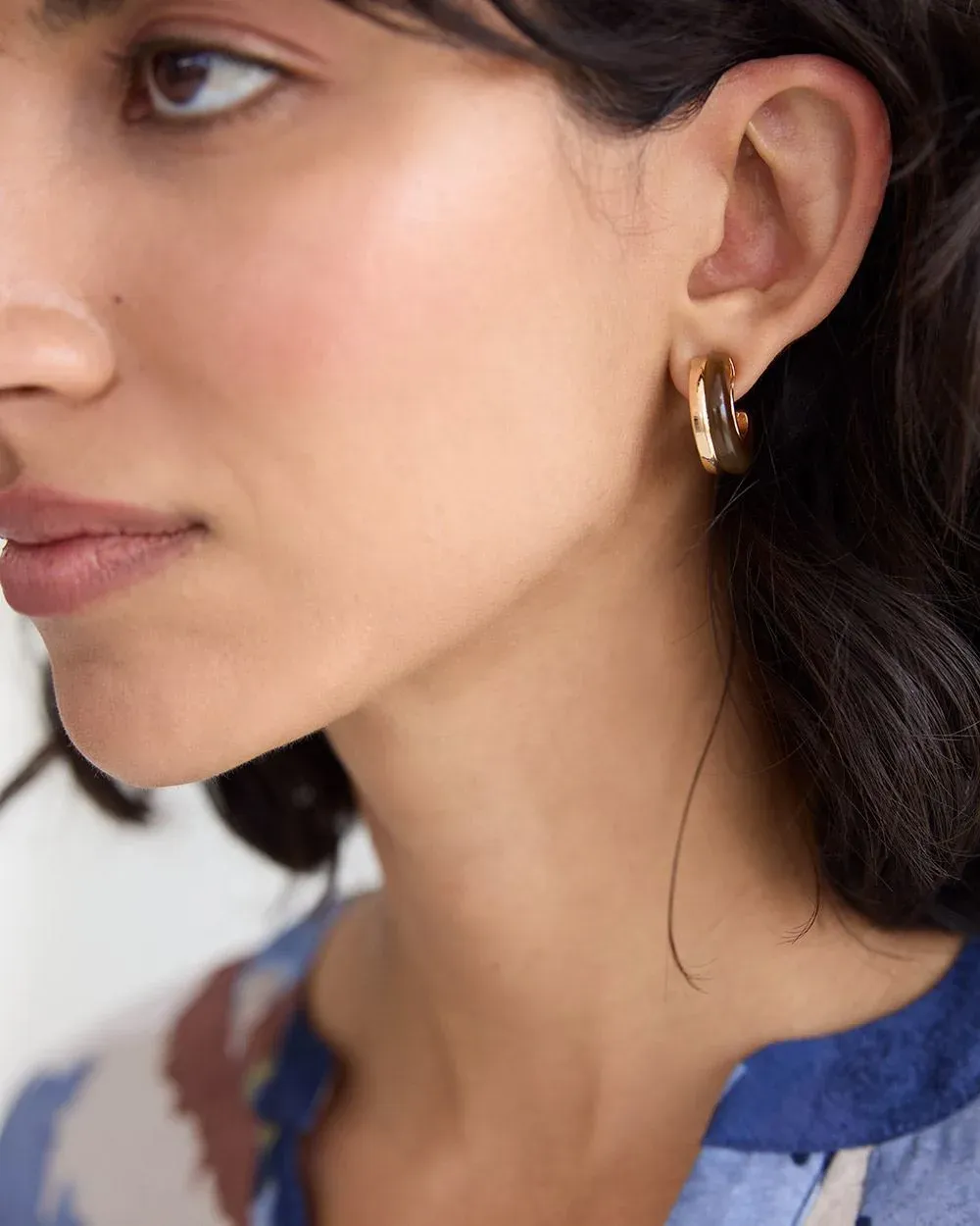 Resin Hoops - 2 Pairs sold by Reitmans product image thumbnail 5