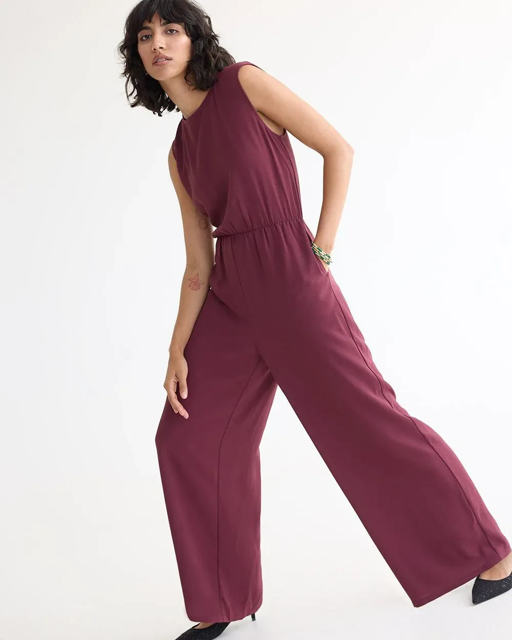 Straight-Leg Sleeveless Jumpsuit with Wrap Back sold by Reitmans product image thumbnail 5