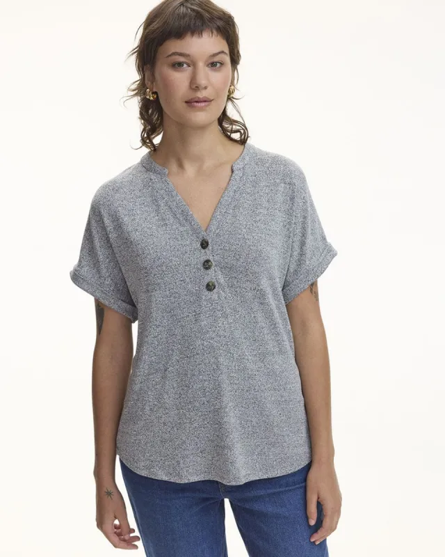 Extended-Sleeve Blouse with Split Neckline sold by Reitmans
