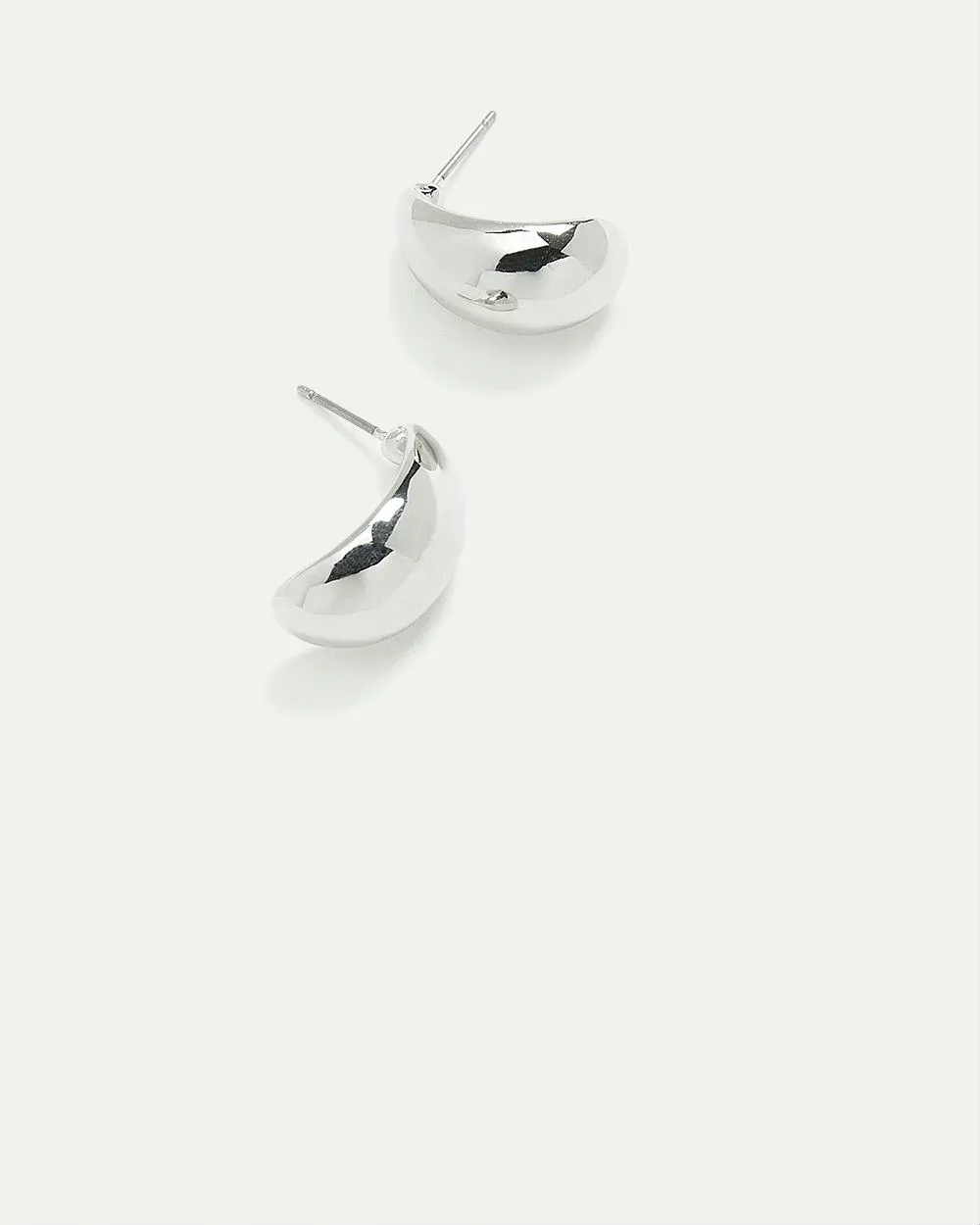 Small Curved Hoops sold by Reitmans product image thumbnail 3