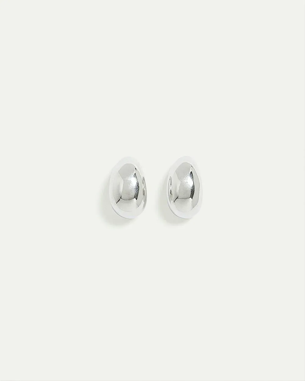 Small Curved Hoops sold by Reitmans product image thumbnail 4