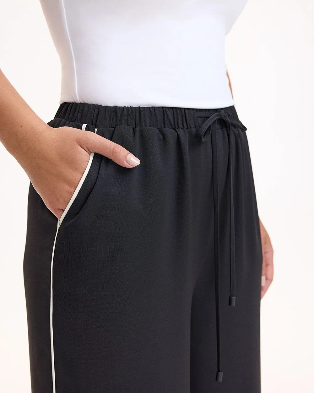 Wide-Leg Pull-On High-Rise Pant - Petite sold by Reitmans product image thumbnail 5