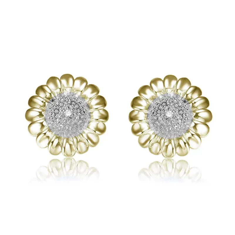 Genevive Sterling Silver with Clear Round Cubic Zirconia Stud Earrings sold by Reitmans product image thumbnail 4