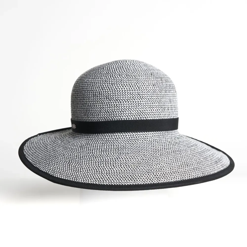 Canadian Hat 1918 - Audrey - Cloche In Straw sold by Reitmans product image thumbnail 3