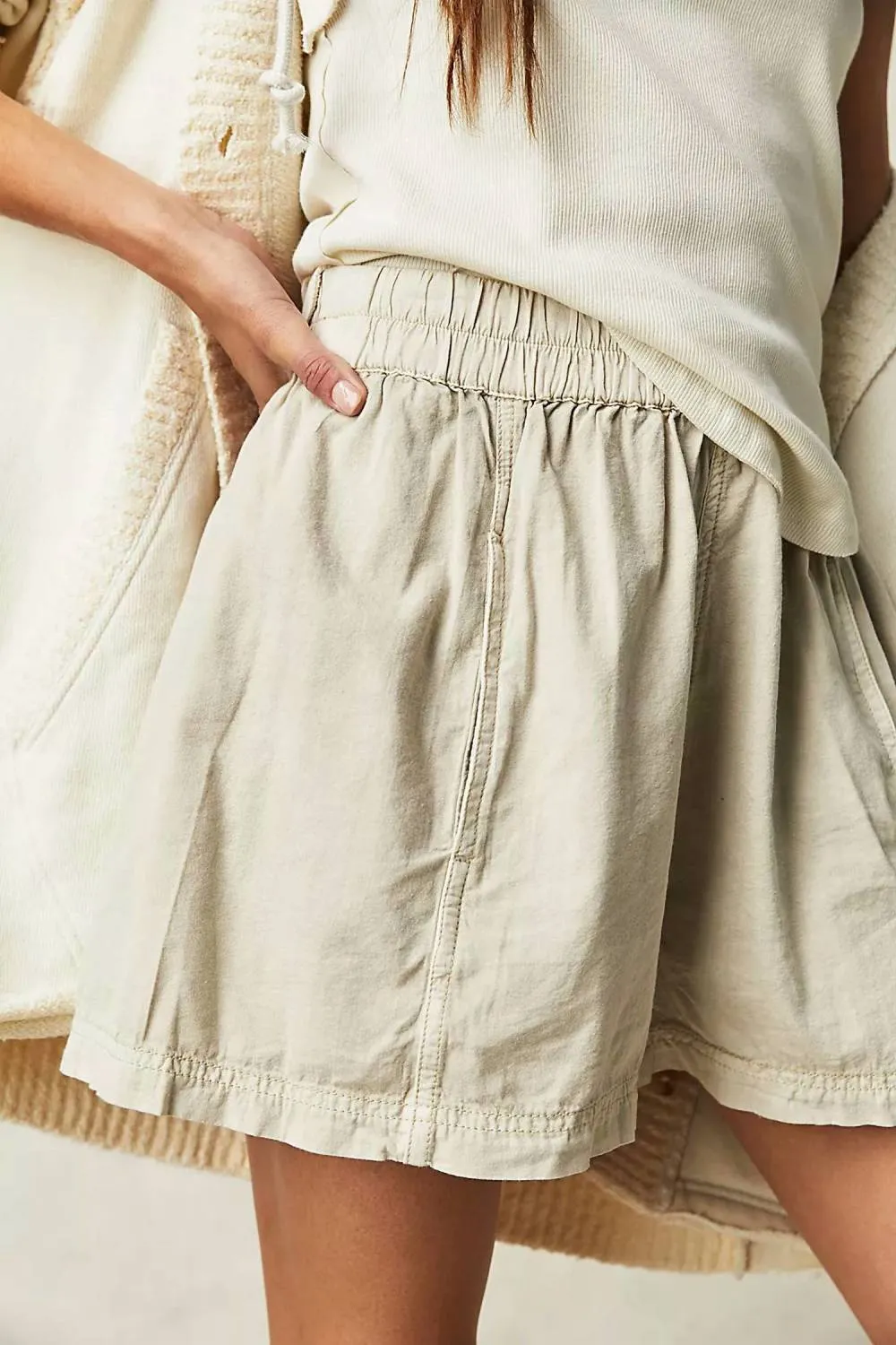 Free People - Poplin Pull On Short sold by Reitmans product image thumbnail 3