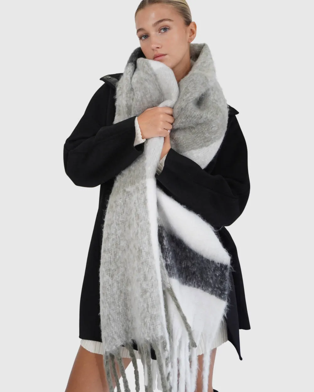 Crossroads Plaid Scarf - Monochrome sold by Reitmans product image thumbnail 3